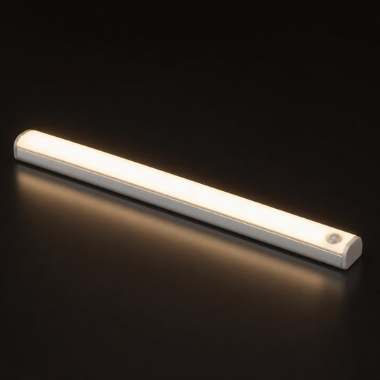 Luz LED Lumiqo encendida con sensor de movimiento
